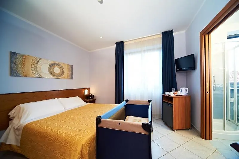 Hotel Sirio Lido di Camaiore 3*,